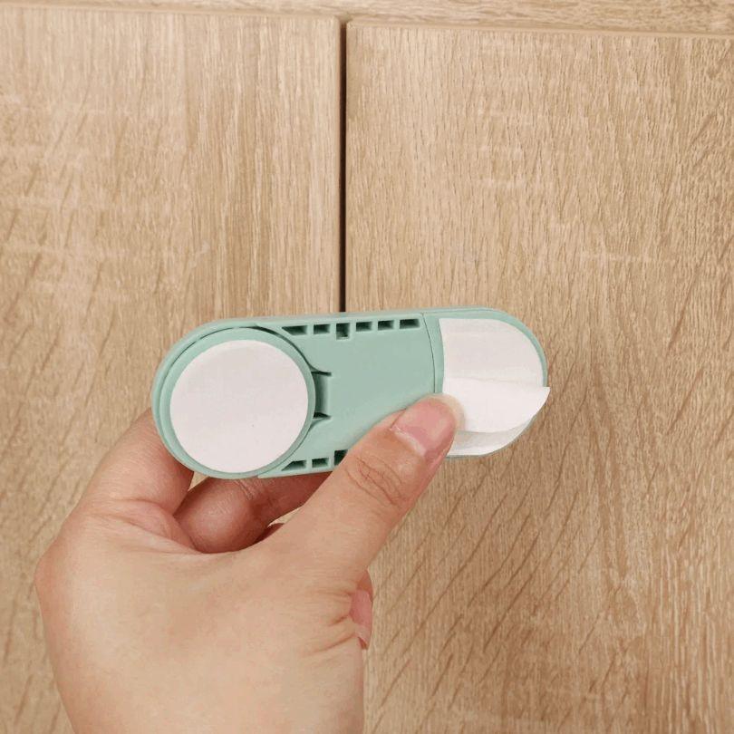 Bloque placard bébé | SafeLock ™️