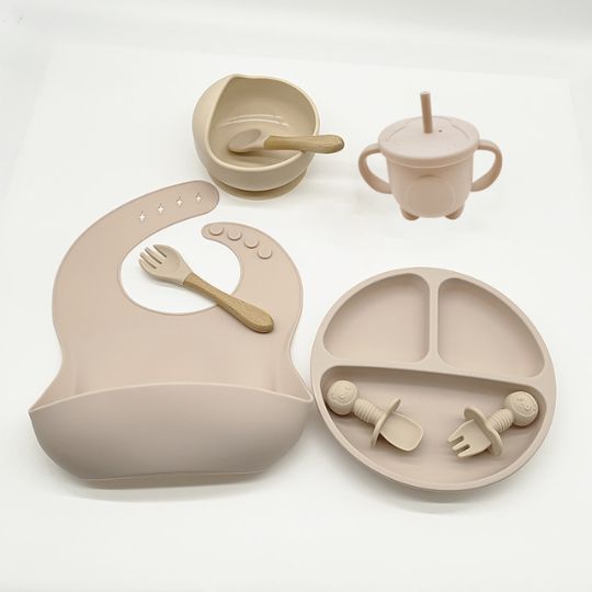 assiette bébé couleur beige