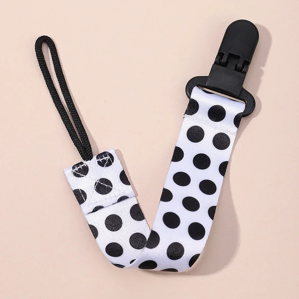 attache-tetine-personnalisable-noir-blanc